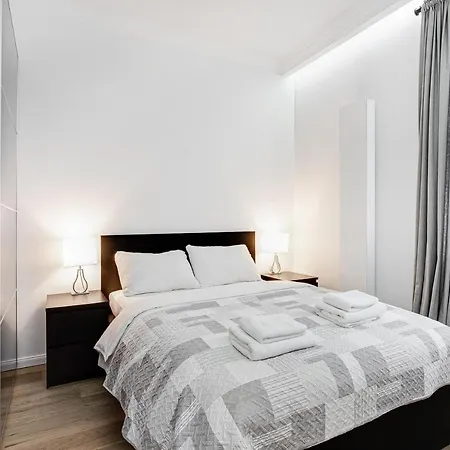 Aura Apartament 1 Bedr Apartman